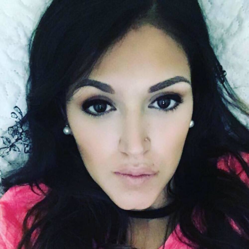 Meet your Posher, Samantha